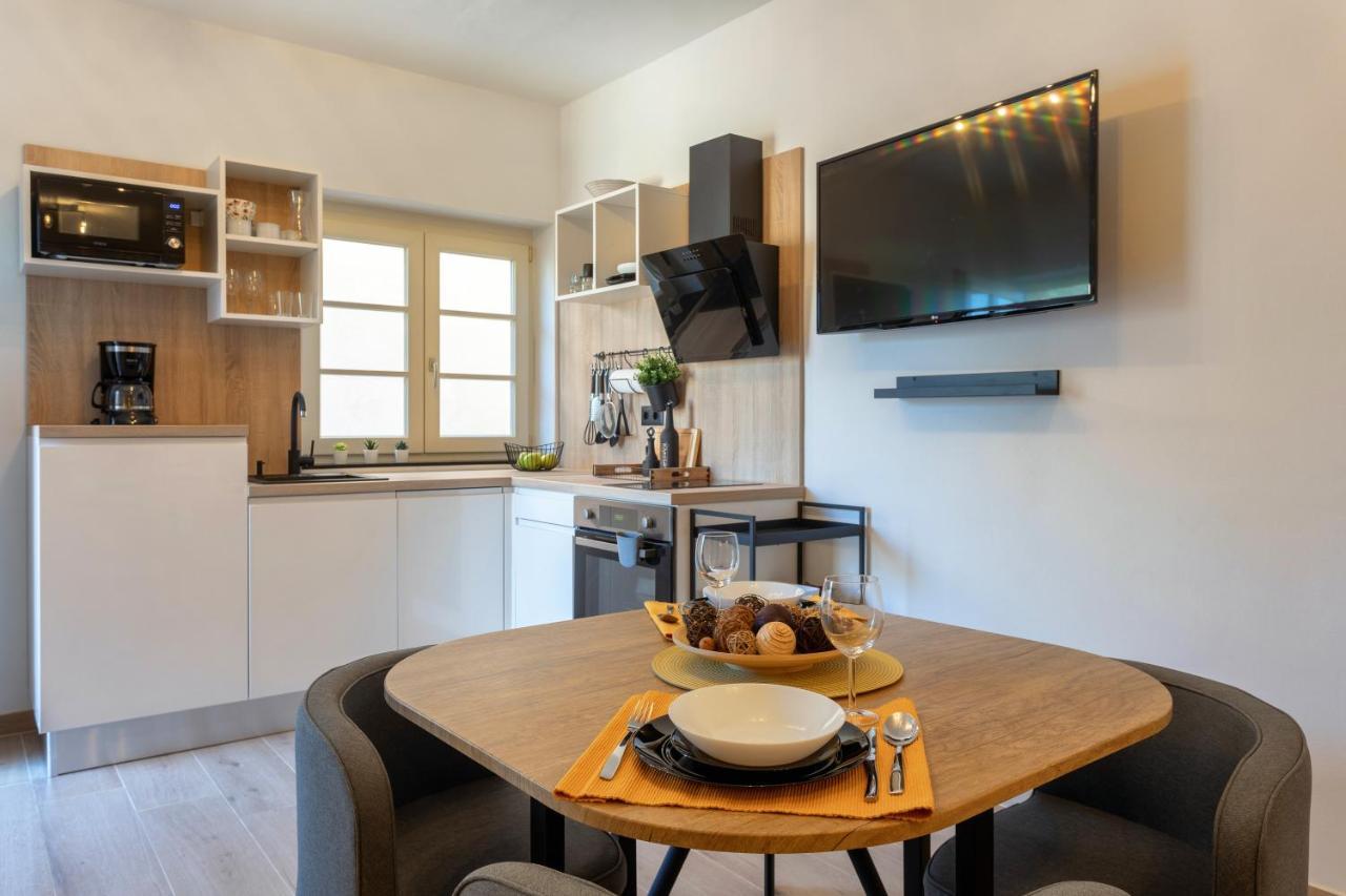 Teona Luxury Studio Apartment With Jacuzzi And Terrace Sea View Sali Exterior foto